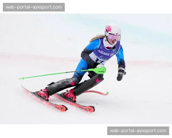 通讯:残奥高山滑雪运动员张梦秋的卫冕之旅 通讯:残奥高山滑雪运动员张梦秋的卫冕之旅